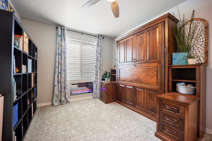 Nani hapendi kitanda cha ukubwa wa malkia?!