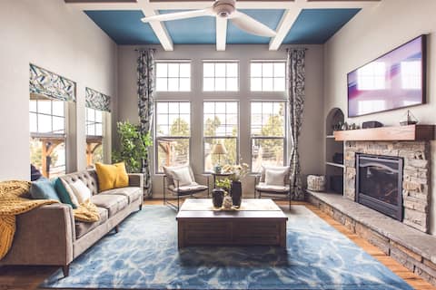 Lakefront Luxe | Spa • Views • Theater • Lounge