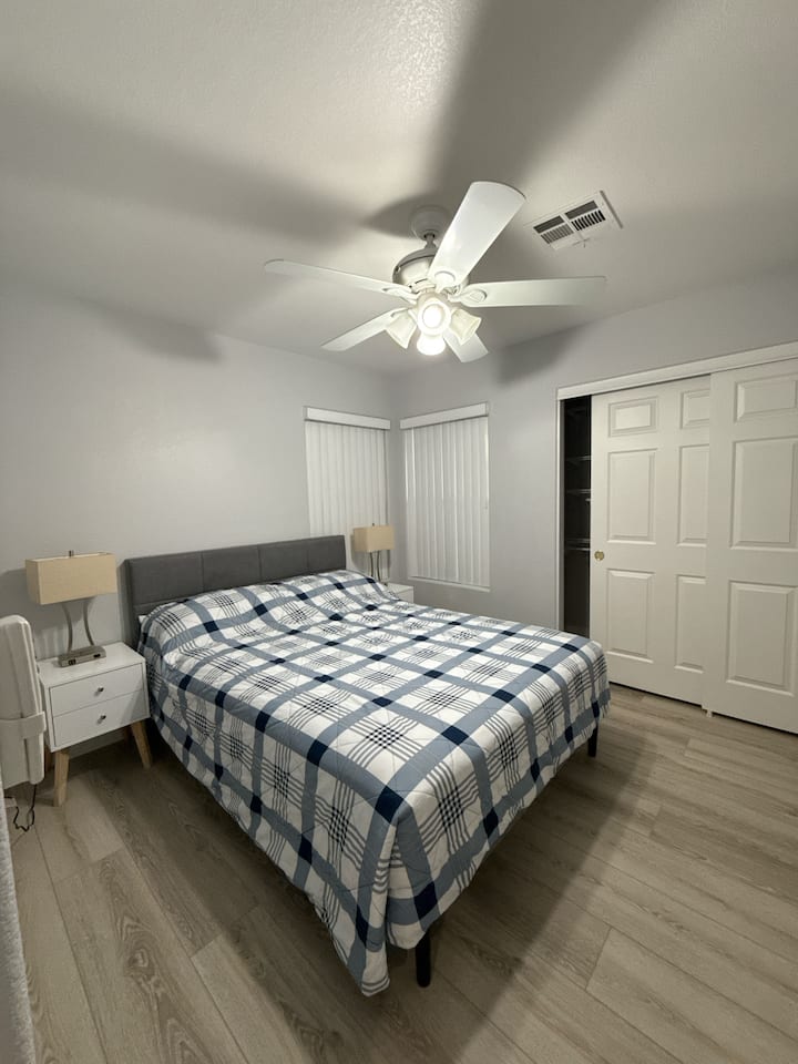 غرفة النوم 1