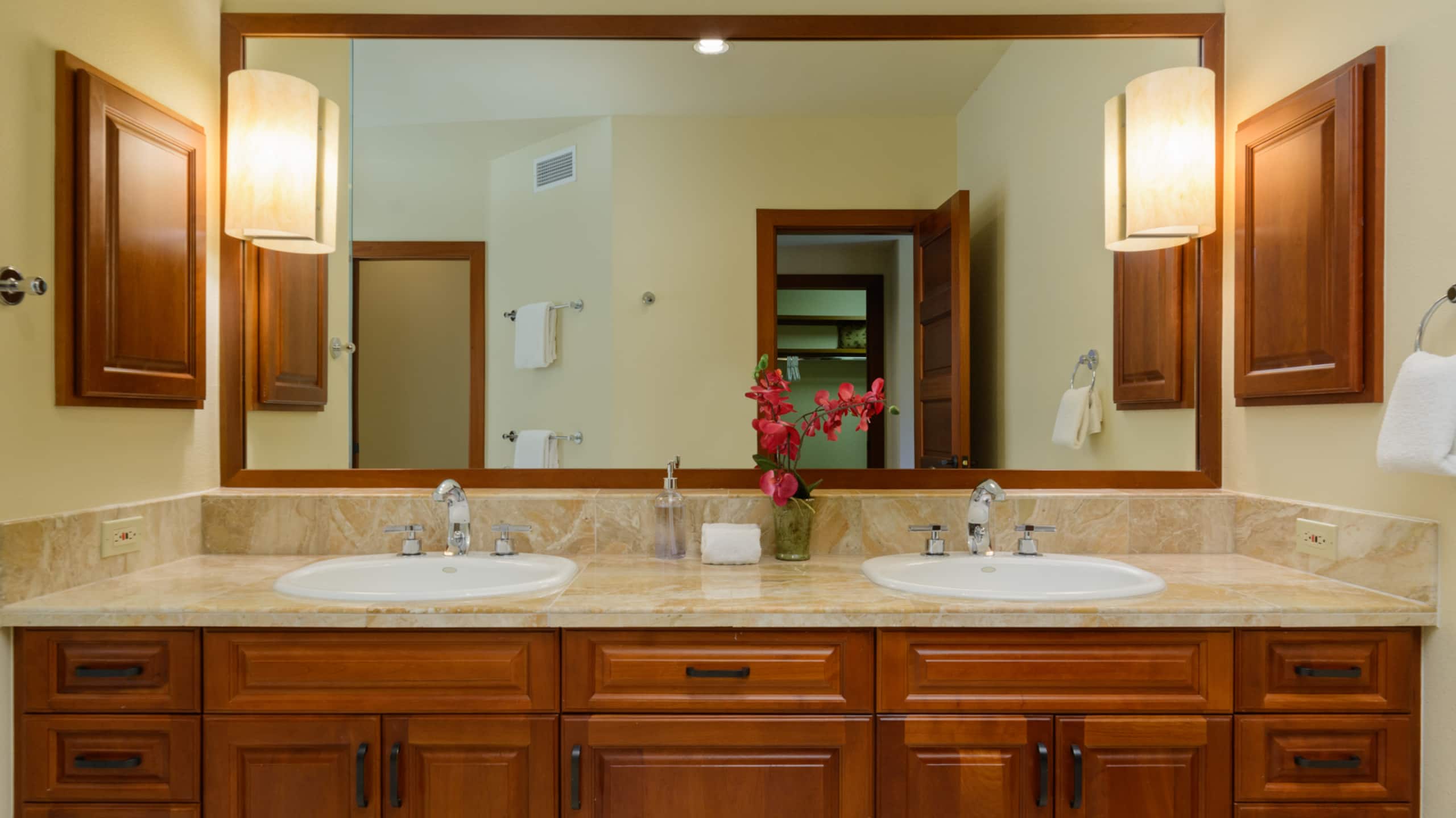 Home in Waimea · ★5.0 · 3 bedrooms · 4 beds · 3.5 baths - Image 31