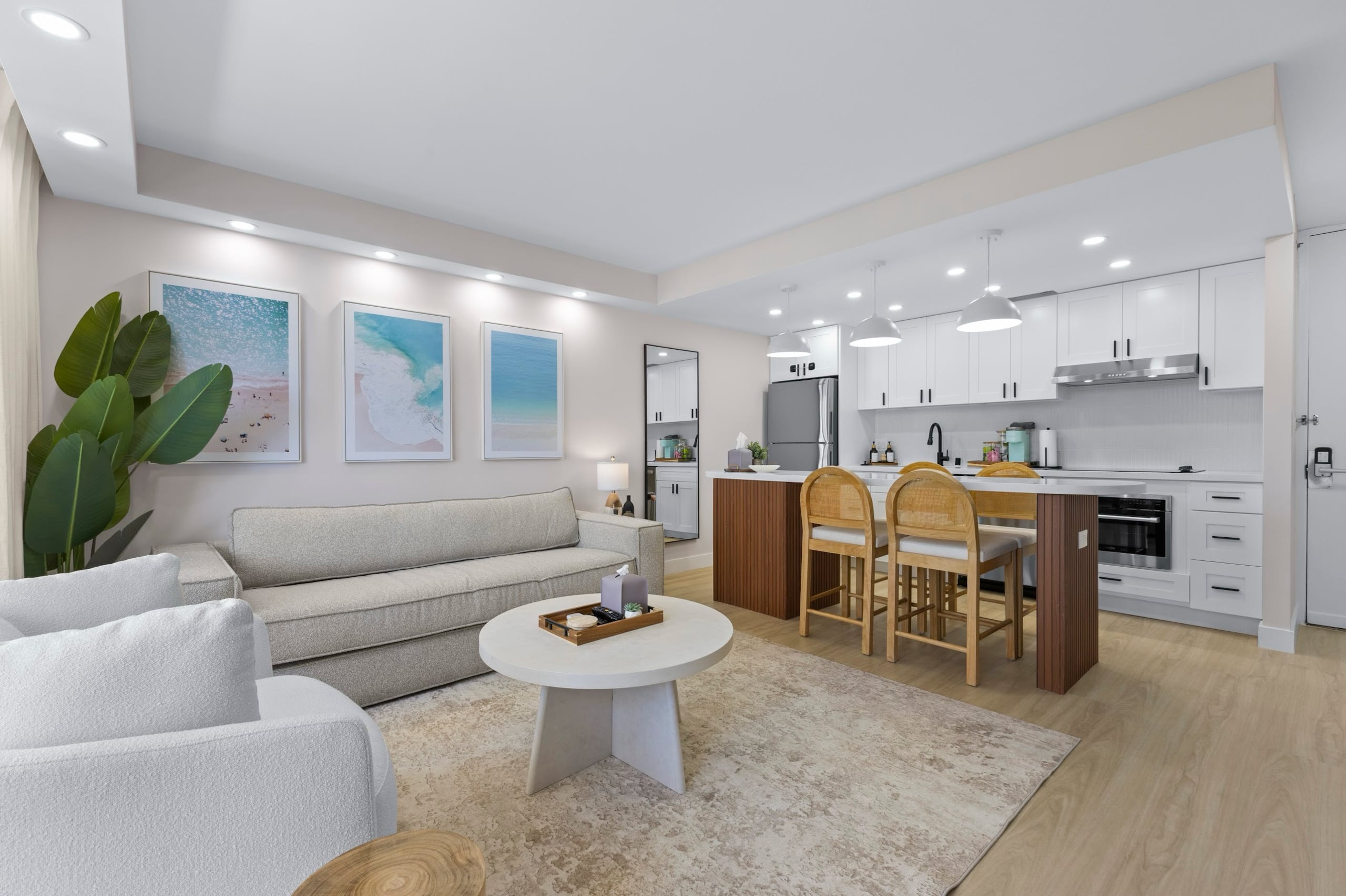 10FL-Upscale Chic 1BR-City & Ocean Views/Parking~ - Image 4