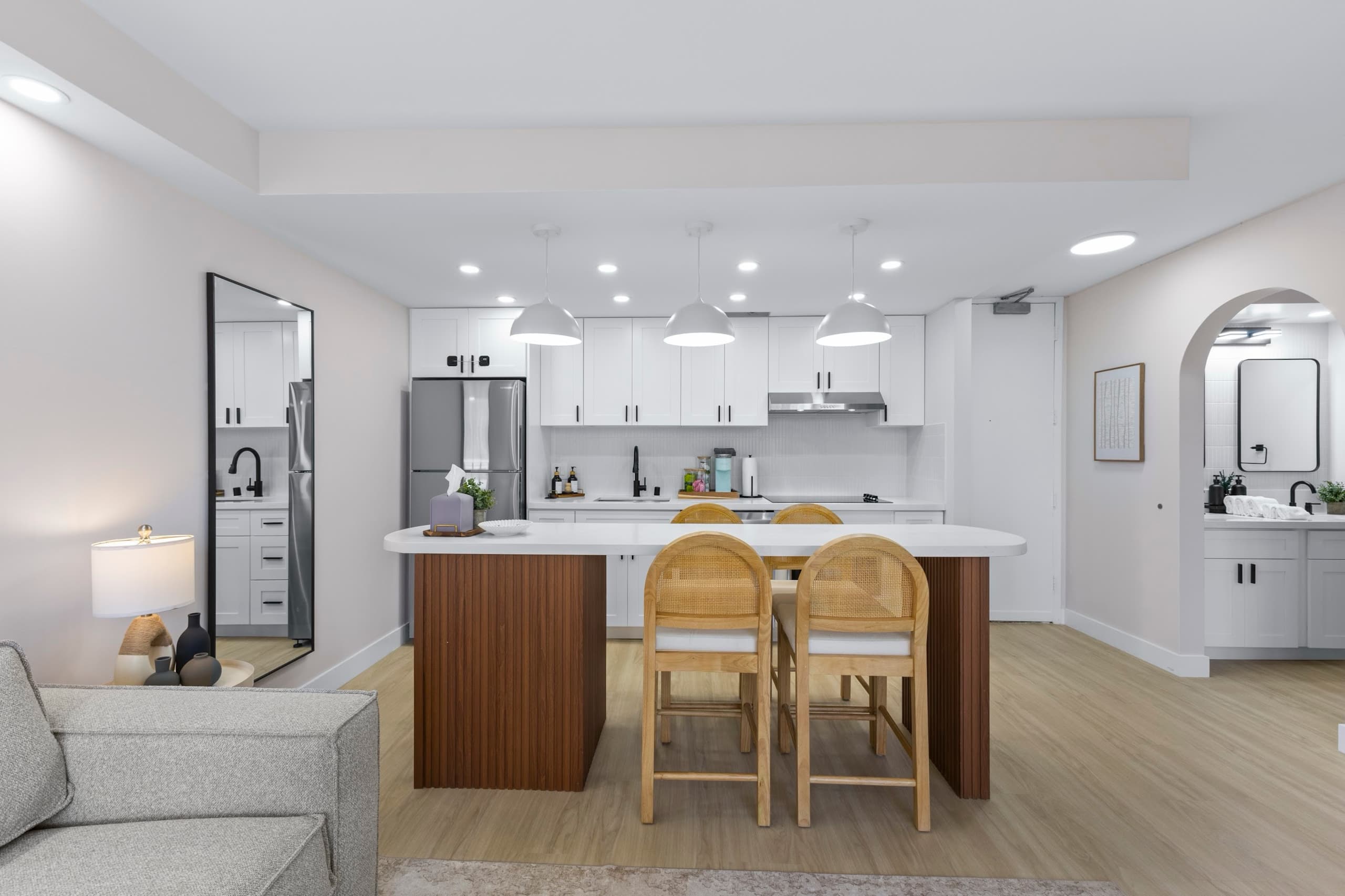 10FL-Upscale Chic 1BR-City & Ocean Views/Parking~ - Image 15