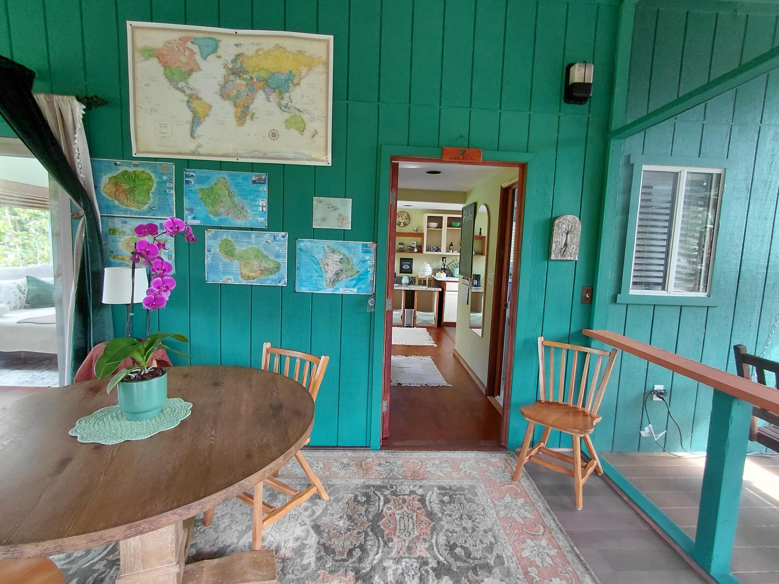 Jungle top suite nature escape ~ two king beds - Image 15