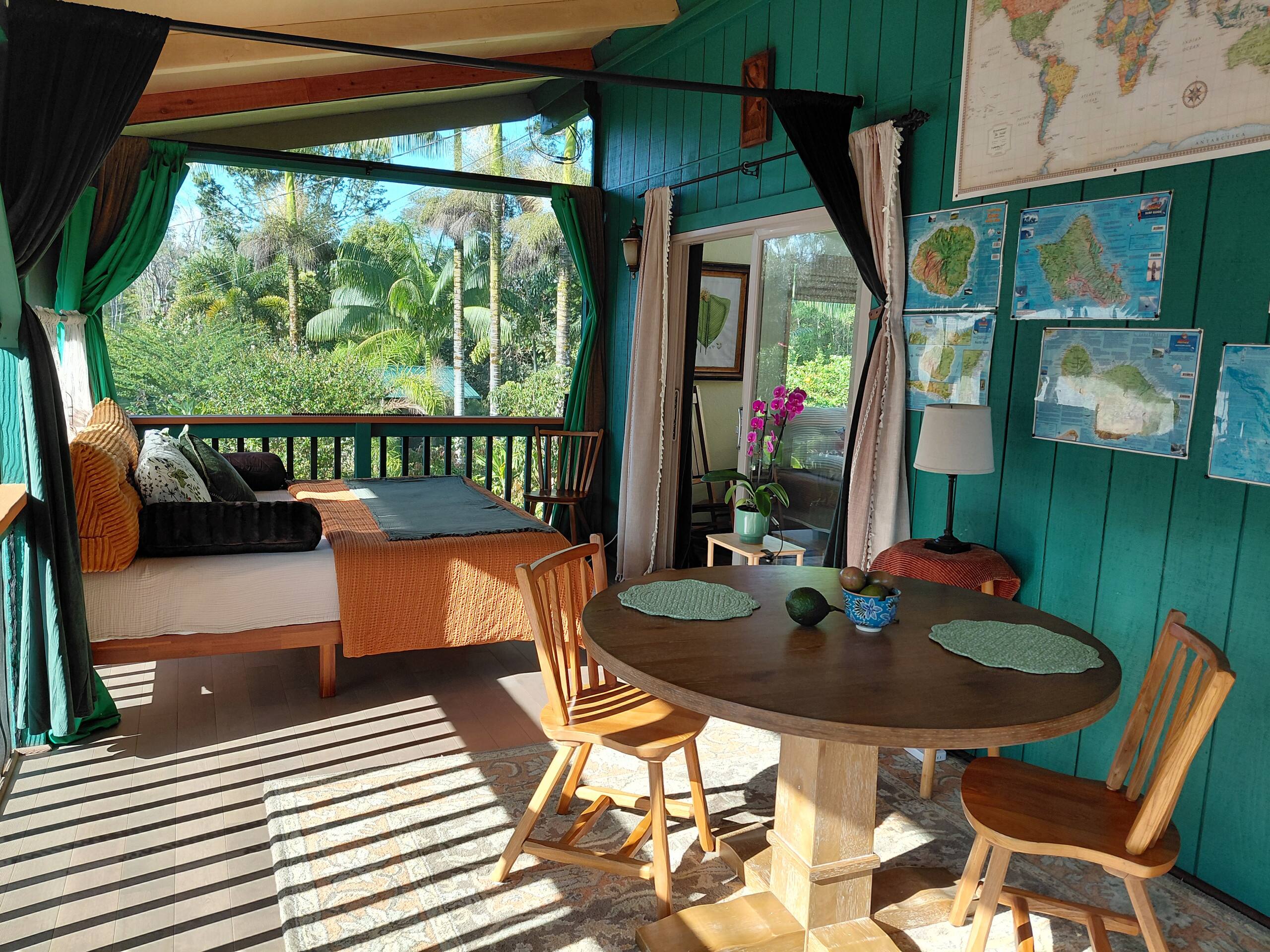 Jungle top suite nature escape ~ two king beds - Image 12