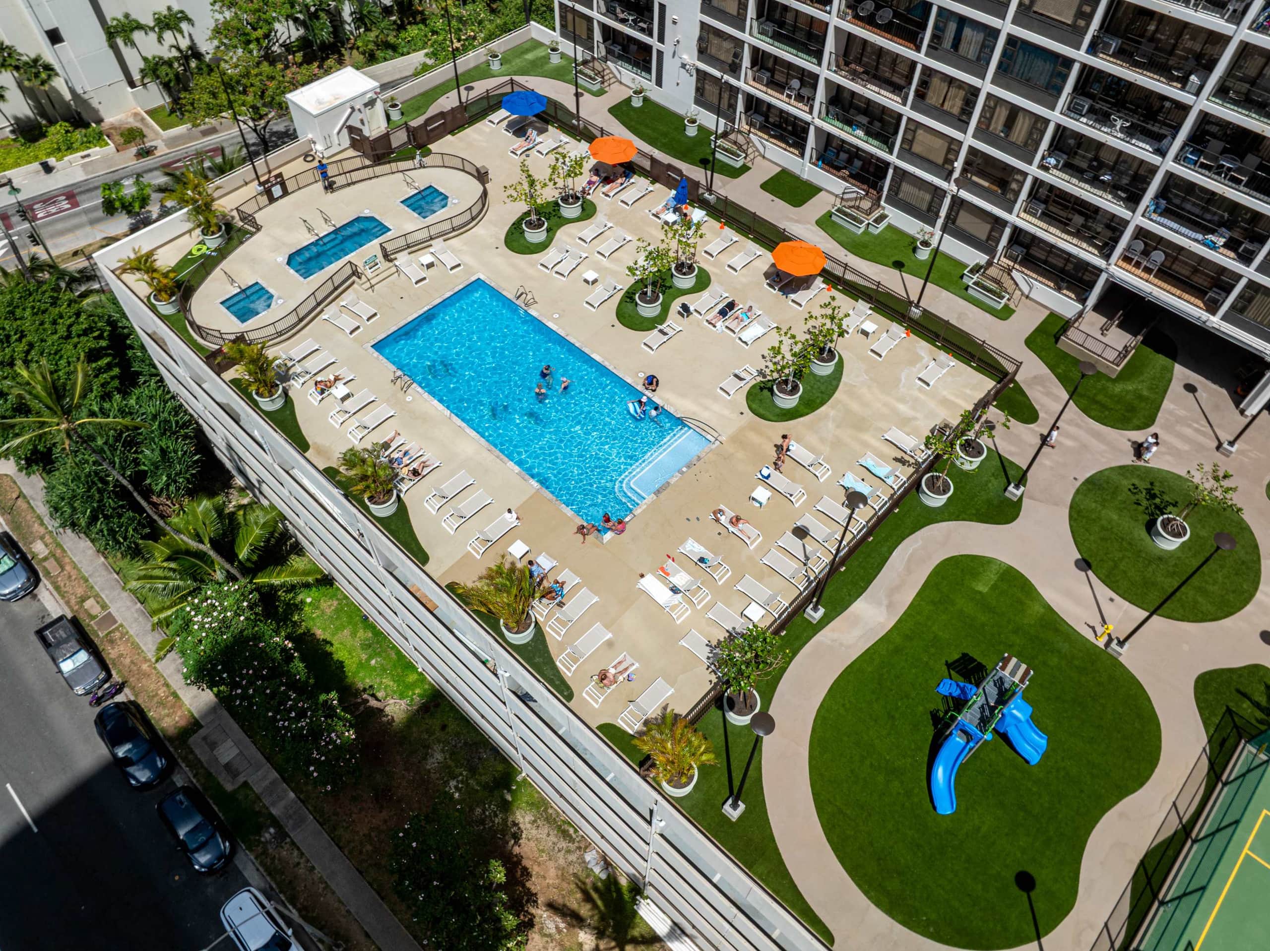 Condo in Honolulu · ★4.88 · 1 bedroom · 2 beds · 1 private bath - Image 20