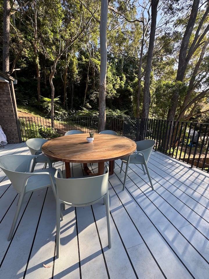Bush Meets Beach: Family Retreat, Designer Kitchen - Bulli