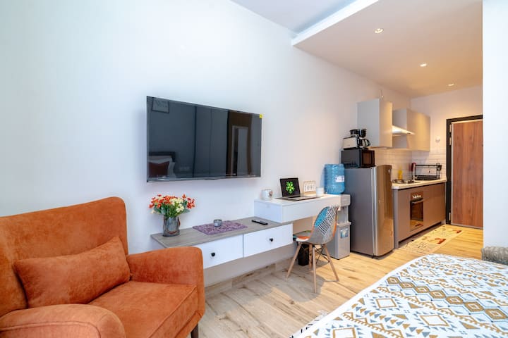 Cozy Studio, Gym, Heated Pool, Sauna, Kilimani - Kenya