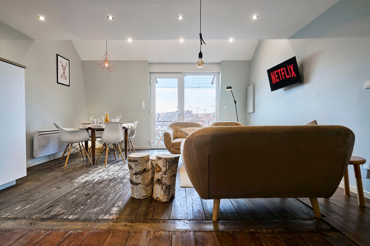 Annonce Airbnb populaire: Terrace - City Center - Modern - Cozy - Lille à La Madeleine