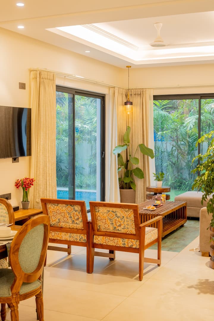 Living room image 6
