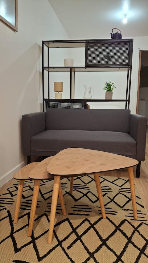 Annonce Airbnb populaire: Small haven of peace in the heart of the garden! à Lorient
