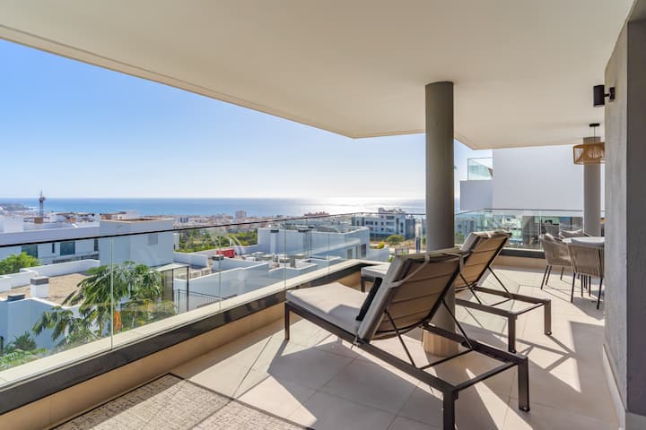 Modern 3 Bedroom Apartment With Sea Views - Estepona