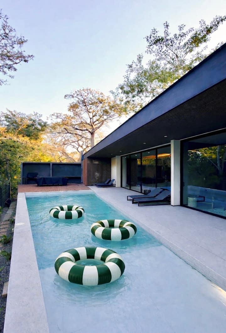 Modern Oasis: 2 Blocks To Ocean, Jungle Backyard - Guanacaste Province
