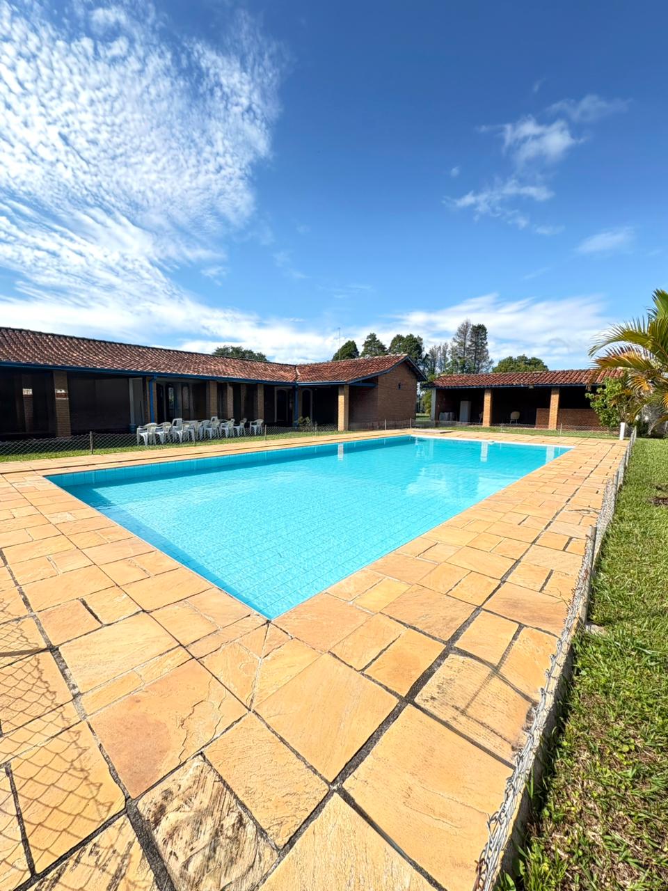 Chácara c/ Piscina e Wi-Fi Bairro Ressaca Ibiúna - Casas de campo para ...