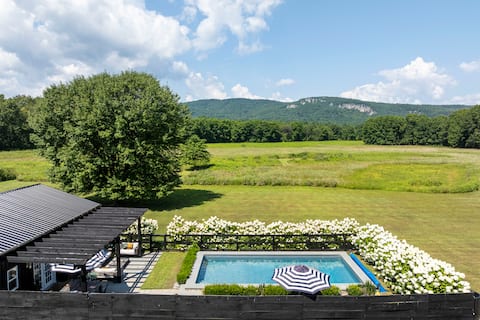 Harrison Fields Cozy Mountain Views Firepit