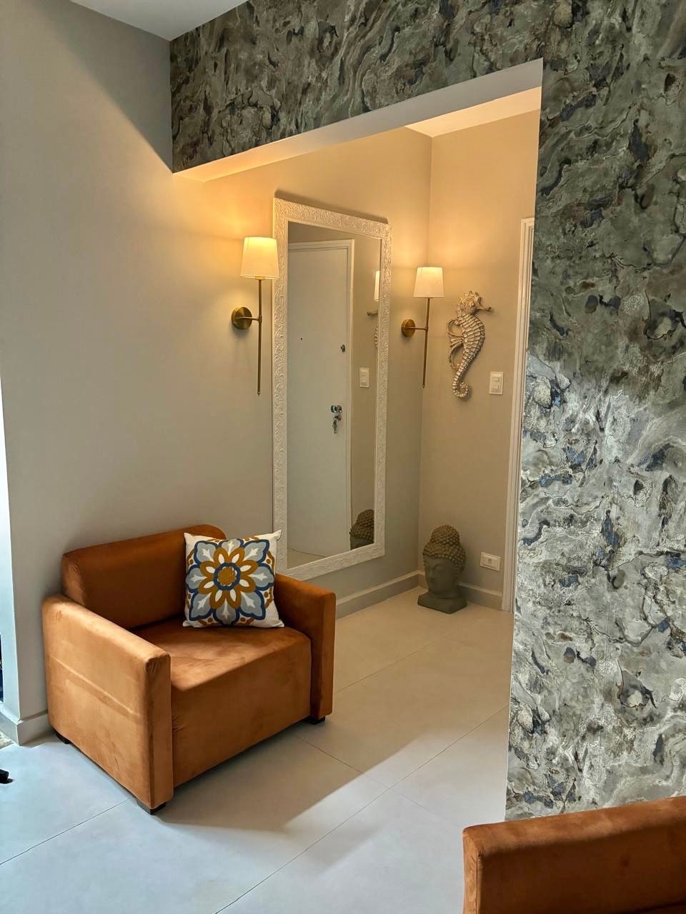 Successful Airbnb property: Cozy apartment 5 minutes from the beach, Guarujá in Guarujá
