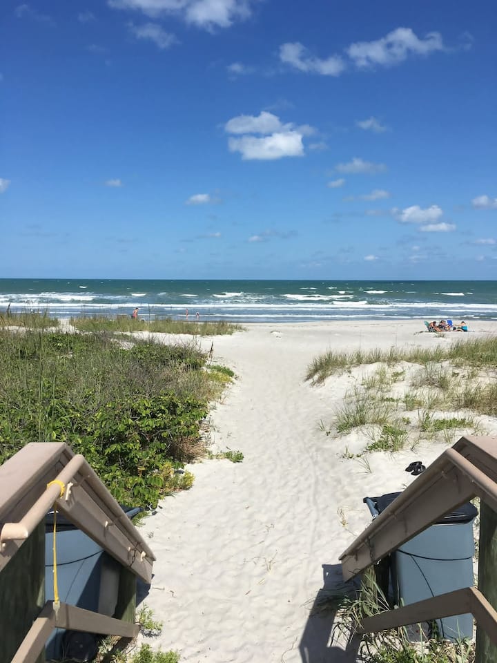 Beachside Roemers - Cocoa Beach, FL