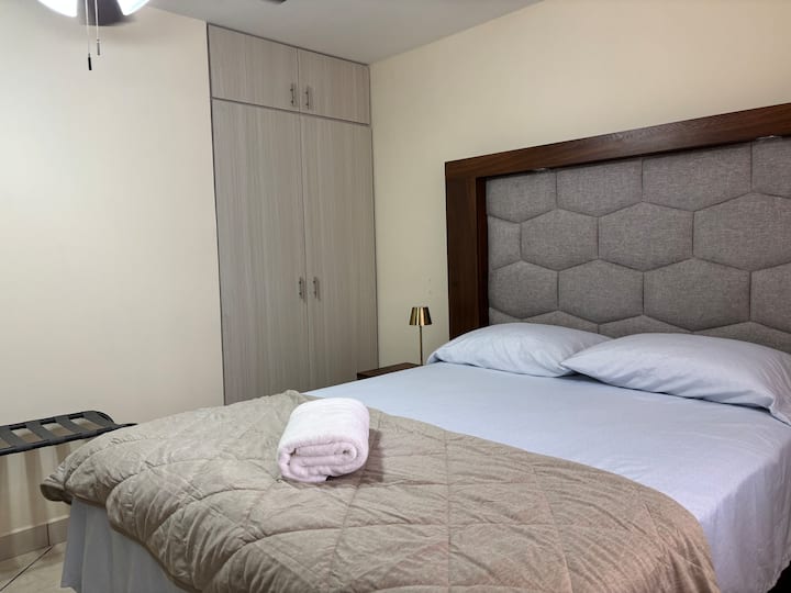 غرفة النوم 1