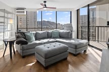 Downtown Honolulu | AC, W/D, Free Parking, Kitchen