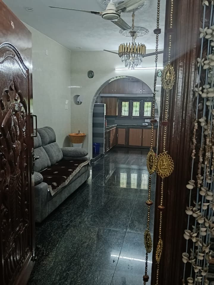 2bhk Family Stay Near Bhudevi Comp Tirupati Non Ac - Tirupati