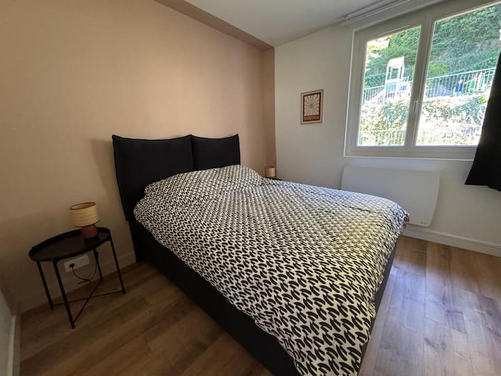 غرفة النوم 2