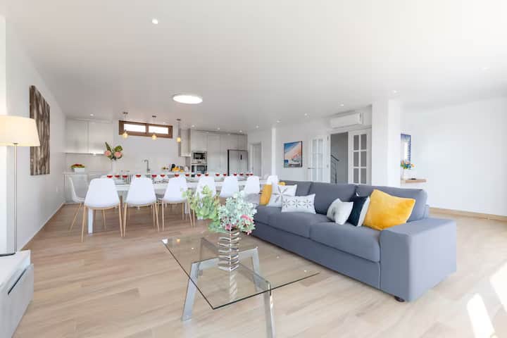 -Nuevo Anuncio- Bádminton Villa & Sea Views - Villajoyosa