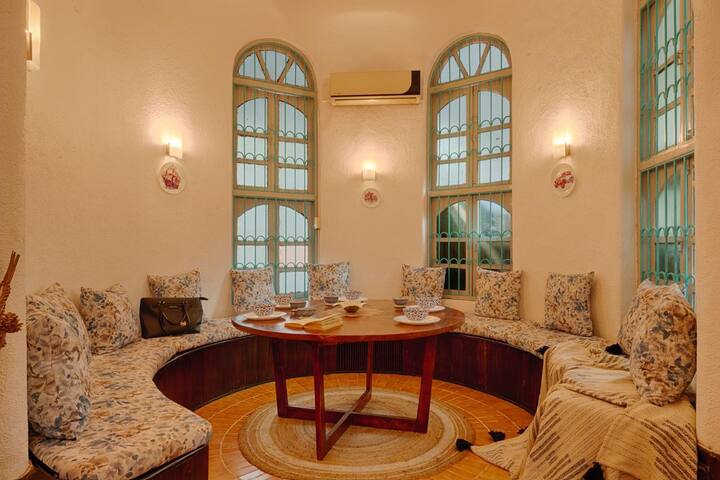 Living room image 4