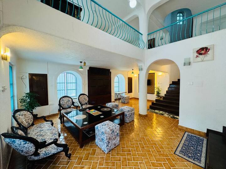 Living room image 8