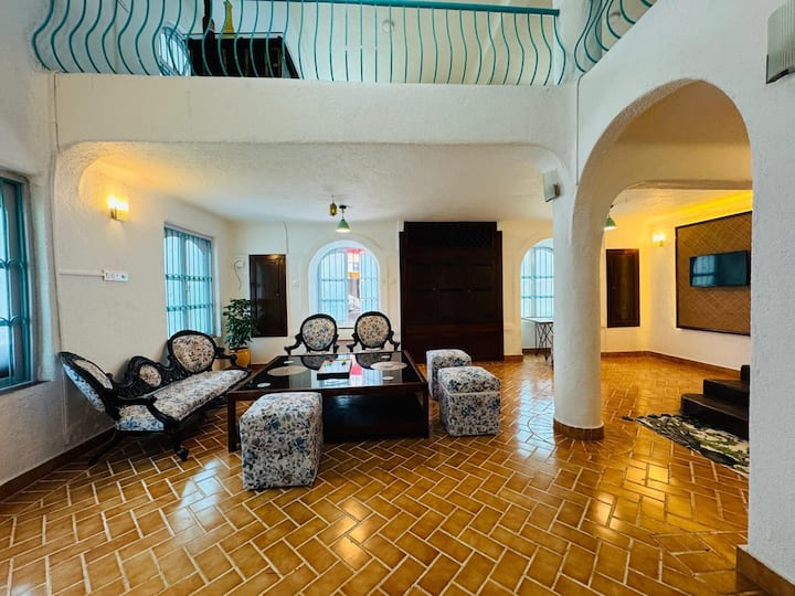 Living room image 1