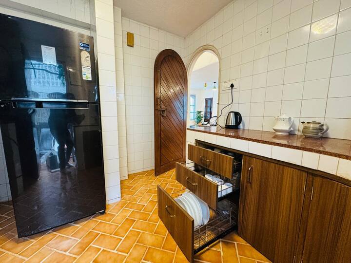 Kitchenette image 1