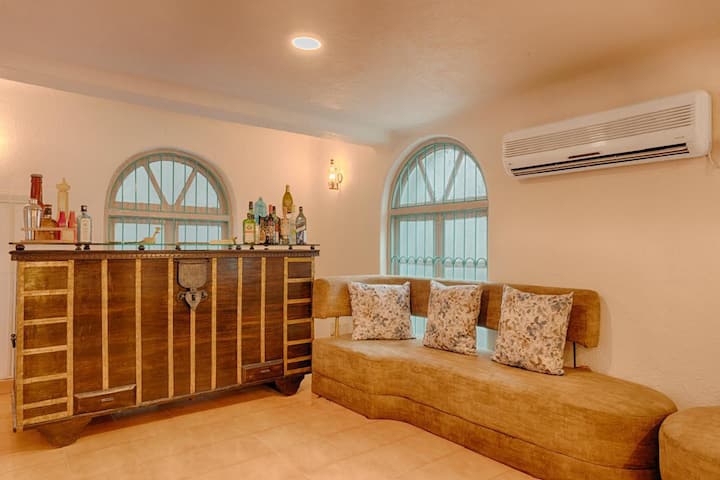 Living room image 3