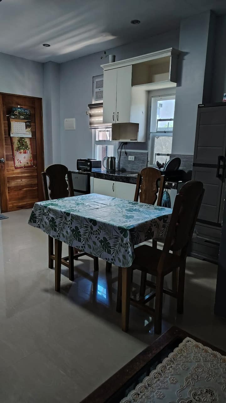 Tacloban Room, Near Airport & Robinsons (9-mins). - Palo