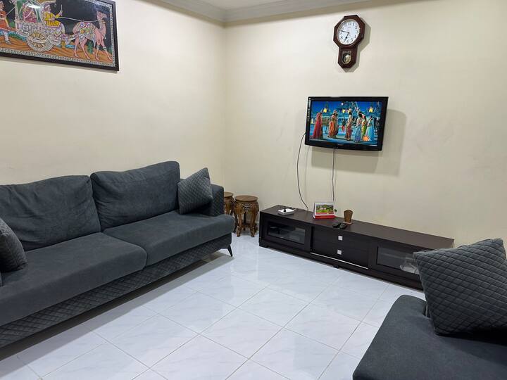 Vacation Family Homestay In Semenyih, Kajang - Semenyih