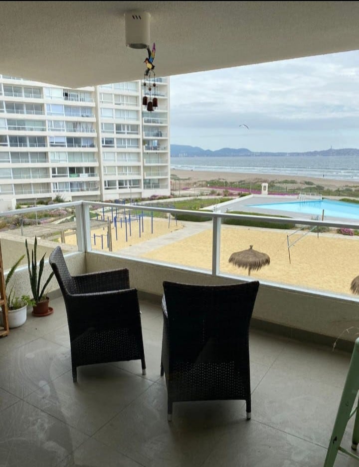 Stunning Airy Oceanfront Apartments image