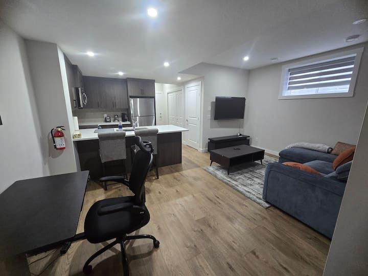 Stylish & Cozy Suite Close To Yyc Airport. - Calgary