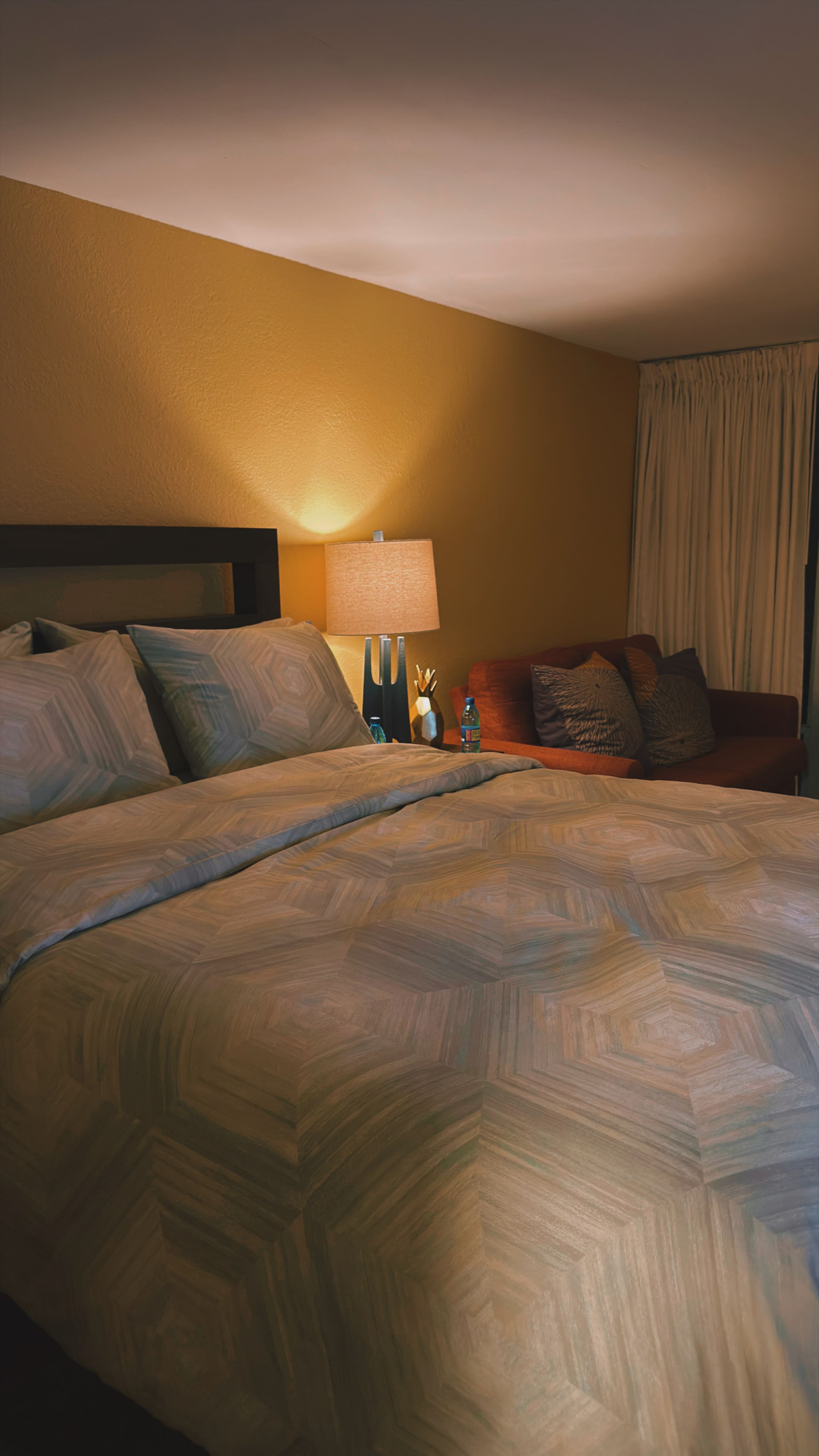 Condo in Honolulu · ★5.0 · 1 bedroom · 2 beds · 1 private bath - Image 16