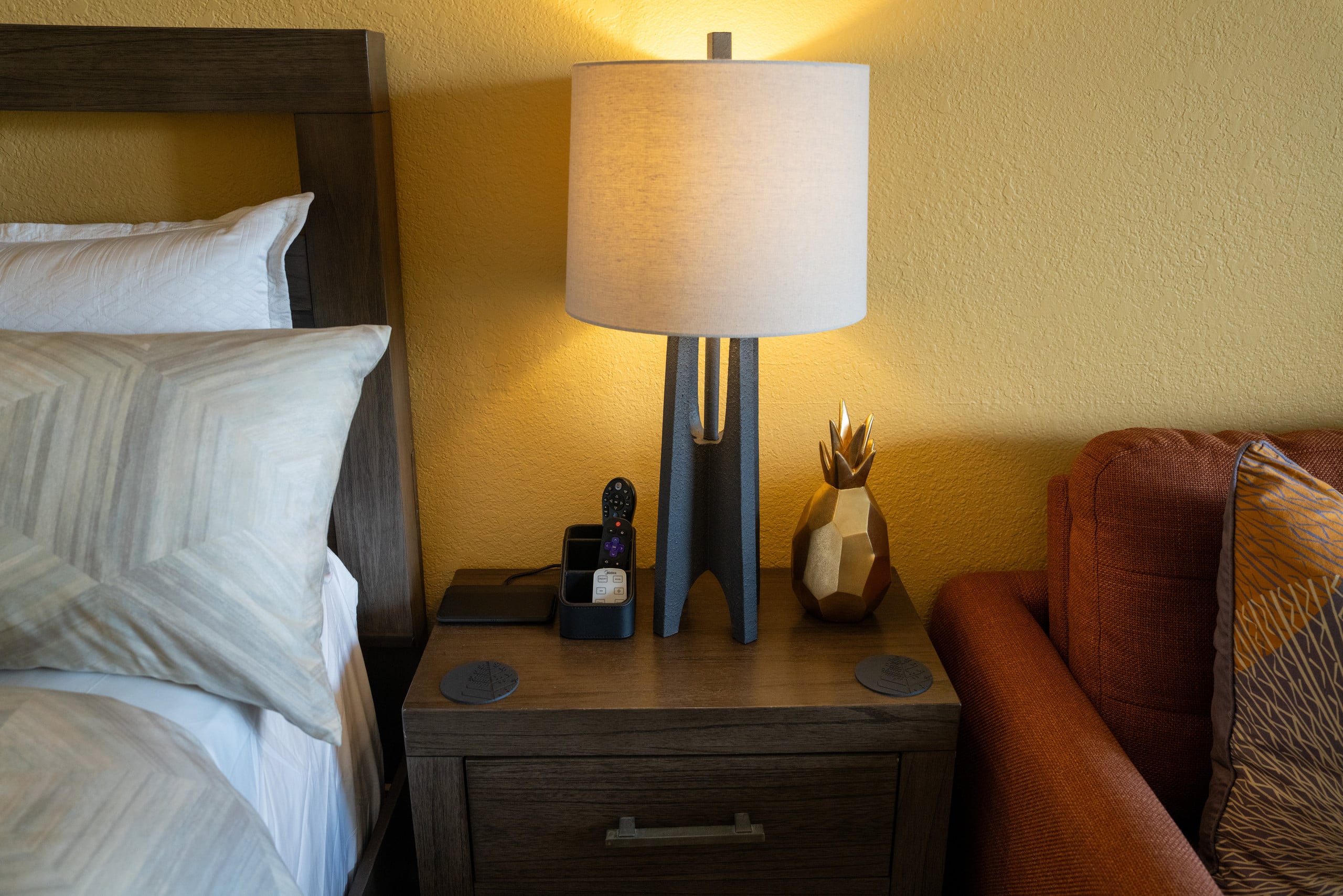 Condo in Honolulu · ★5.0 · 1 bedroom · 2 beds · 1 private bath - Image 11