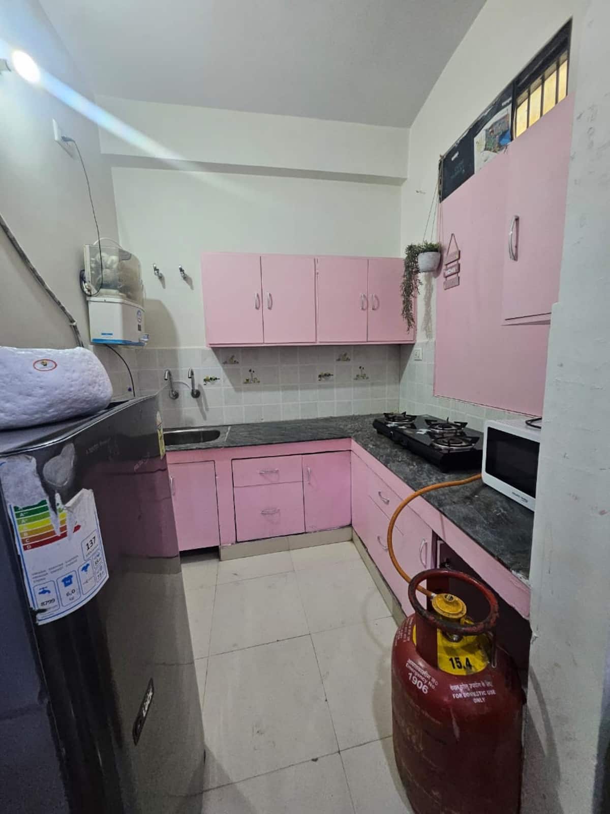 Charbagh Station 2BHK · Heritage Lucknow Apartment · Sleeps 6 - 5