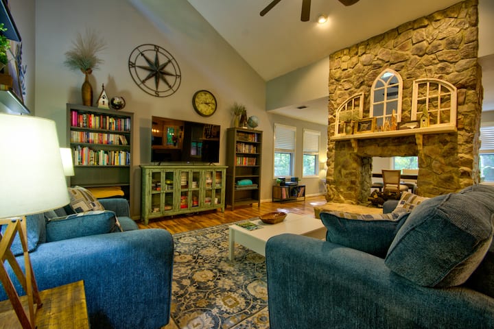 High Point Hideaway - High Point, NC