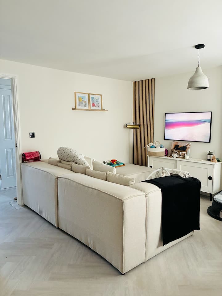 10%off |Albie House 3-bdr |Ensuite |Netflix |Wifi - Bedford