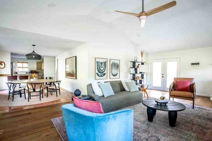 2br Farmhouse: Alpacas, Nature & Close To Wineries - Dripping Springs, TX