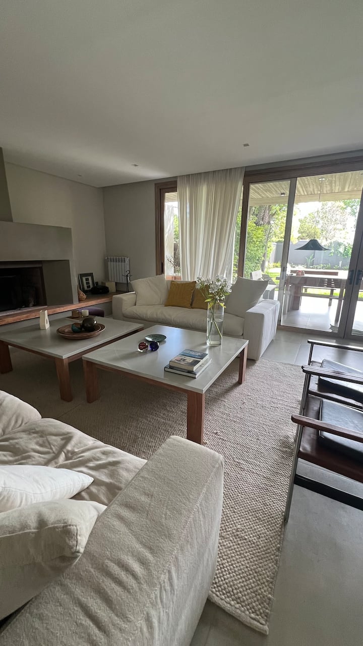 Квартира с 3 спальнями в Beccar