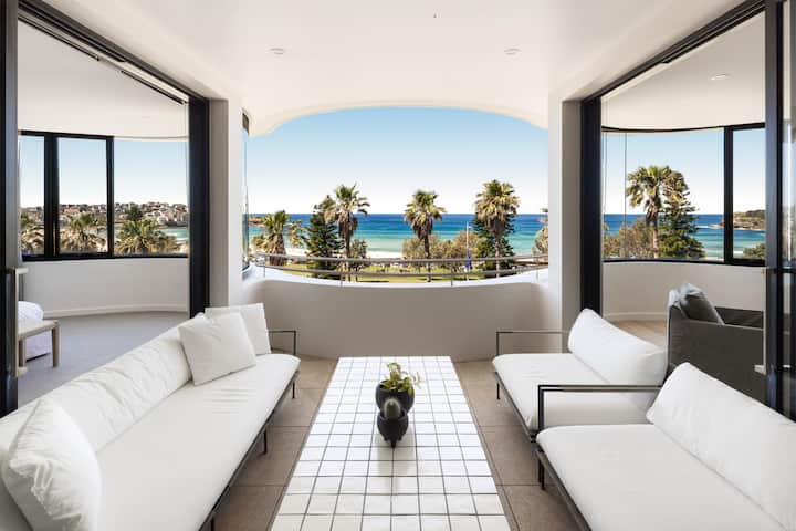 Stunning Views And Balcony Overlooking Bondi Beach - 邦代海灘