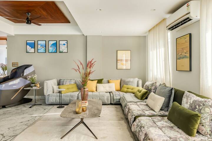 Living room image 10