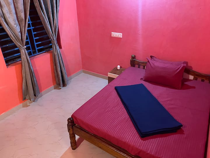 3 Rooms, Ground Floor At Sumitra Vaibhav, Gokarna - Kumta