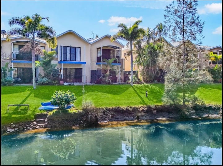 Townhouse In Mudjimba - Mudjimba