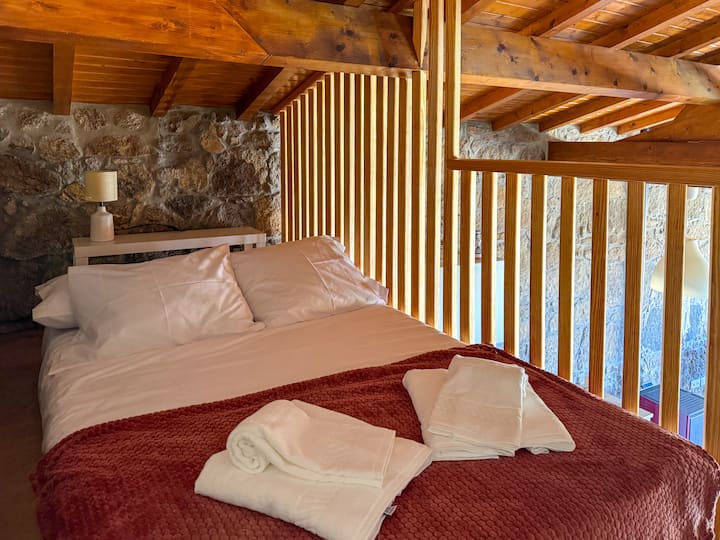 Krevat në meskat (120 cm) – Casa Alpendre