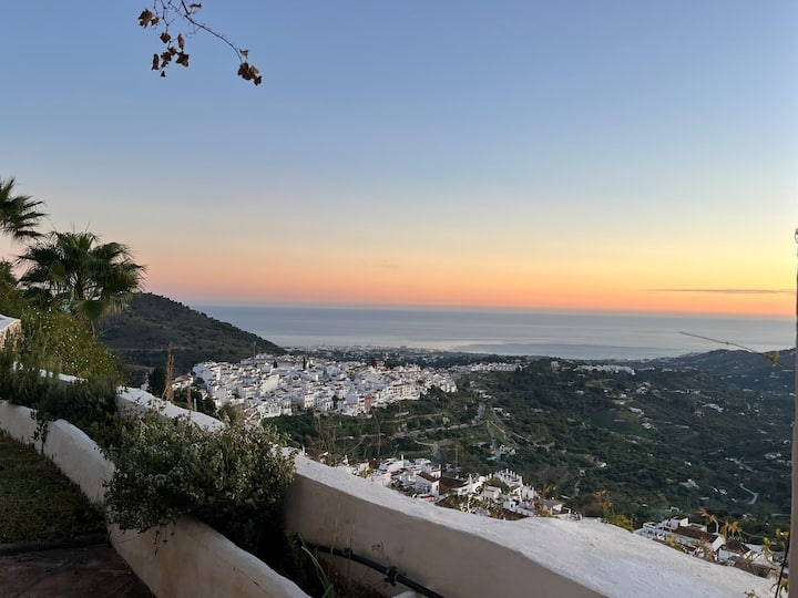 Stunning Mediterranean View In Charming Frigiliana - Frigiliana