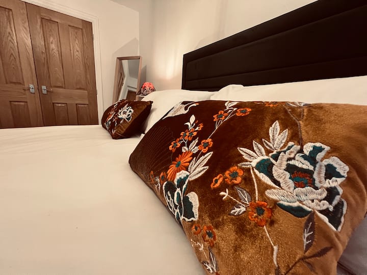 Dhomë gjumi 2