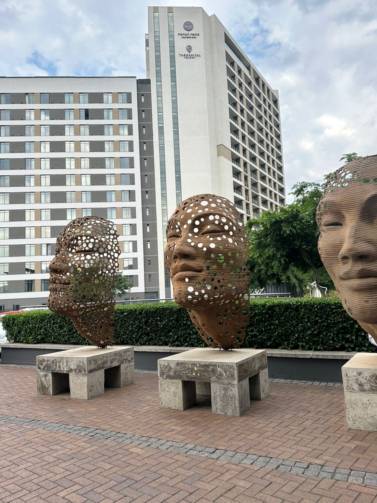 Business & Leisure Stay in Menlyn Maine Triology - Airbnb