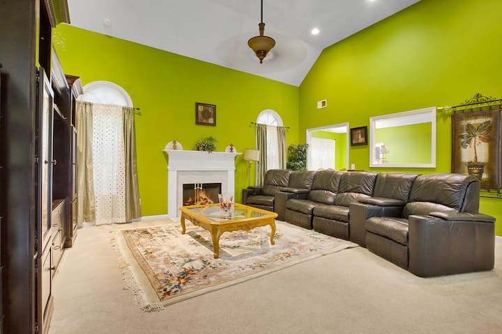 Spacious 6br Home In Acworth – Sleeps 12! - Kennesaw